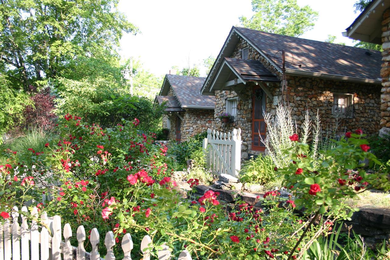 Rock Cottage Gardens B&B Eureka Springs Exterior foto